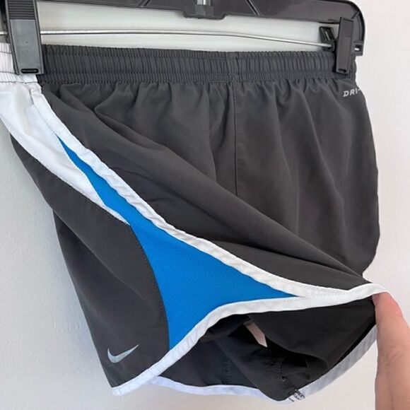 NIKE | dri-fit women’s running shorts | xs - Picture 4 of 5